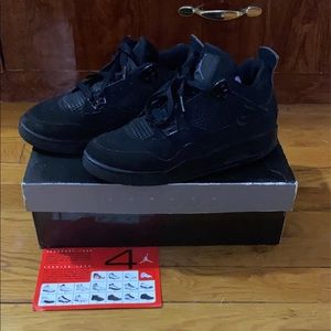 black cat 4s size 5.5